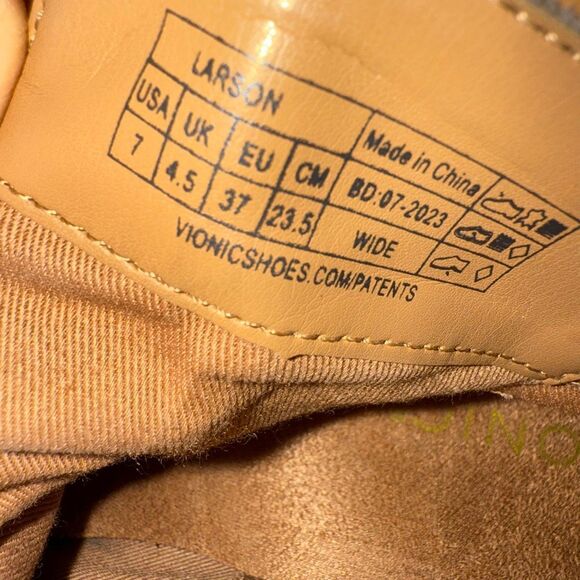 Vionic Water Repellent Suede Lace-Up Ankle Boots - Larson in stone color size 7 - Picture 7 of 8